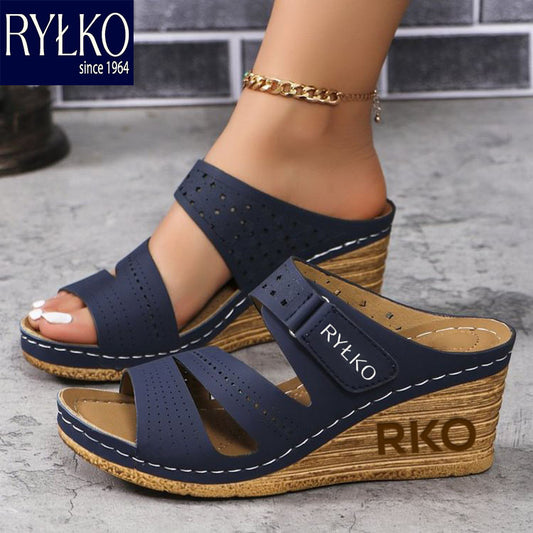 Ryłko@2025 új, masszázzsal ellátott, ék alakú szandál