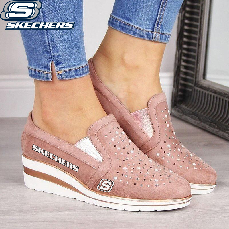 Új SKECHERS® női ortopéd szabadidőcipők ékekkel