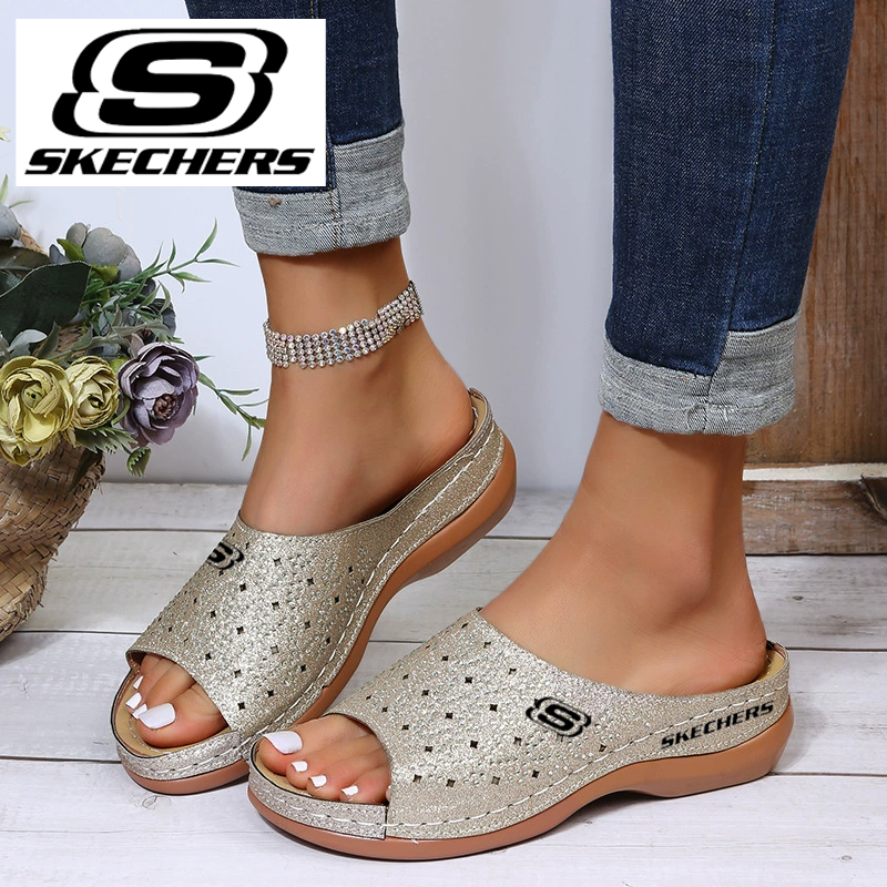 Strasszos platformos szandálok Skechers®