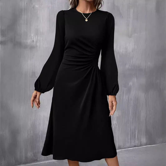 Őszi-téli női ruha hosszú ujjal, keskeny hasítékkal