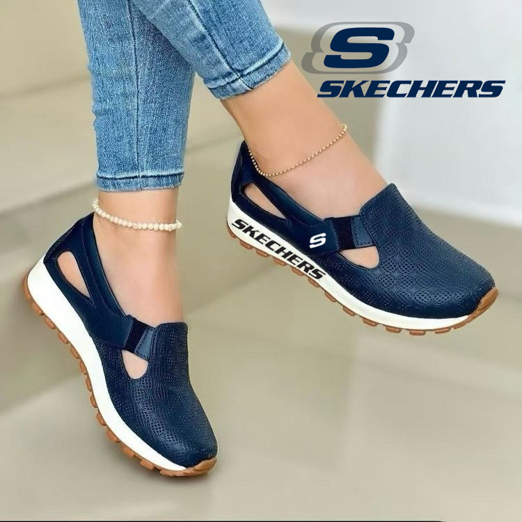 Új Skechers 2025 női cipő, kényelmes, tépőzáras, alkalmas tavaszi és nyári viseletre.